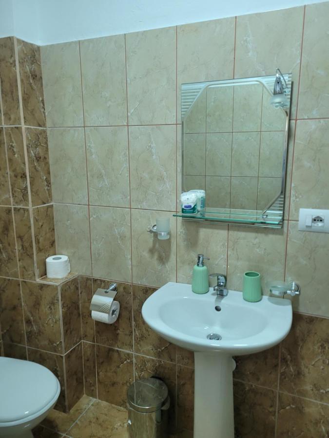 Marina Apartment Saranda Dış mekan fotoğraf